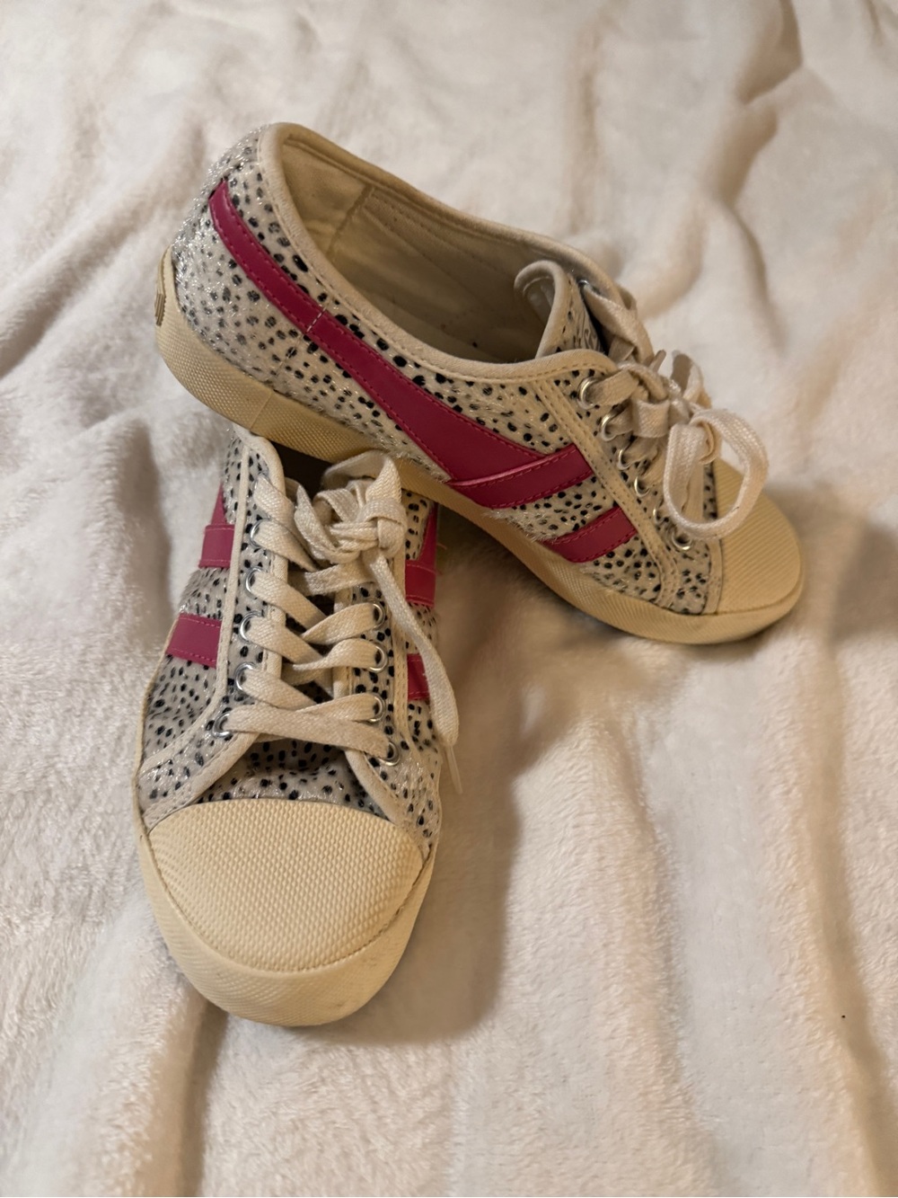 GOLA WOMEN'S COASTERS CHEETAH SNEAKERS | OFF WHITE/FLURO PINK- Size 7